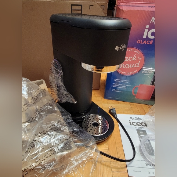 Mr. Coffee Iced and Hot Coffee Maker, Single Serve Coffee Machine with 22-Ounce - Picture 8 of 16
